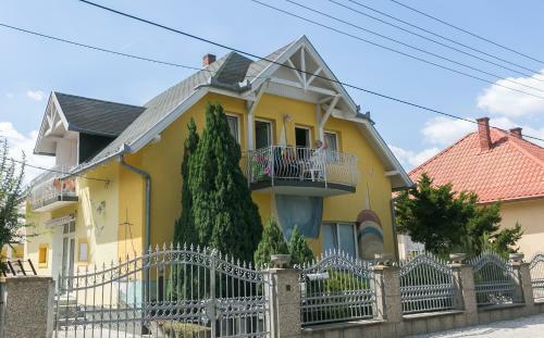Seven Apartment
