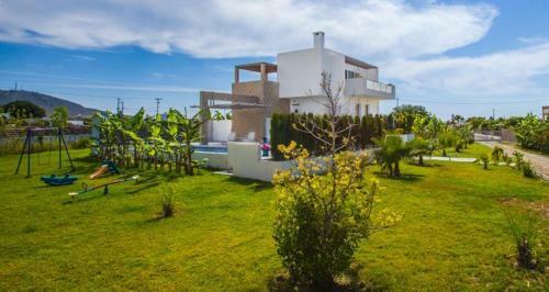 Xenos Villa
