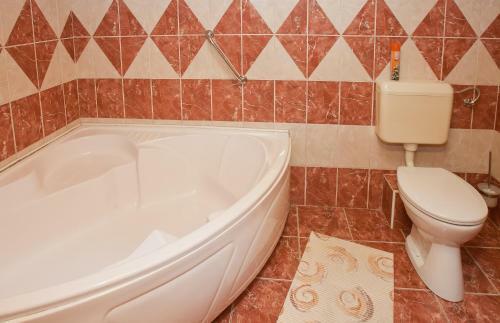 Hostal H�cza Vend�gh�z