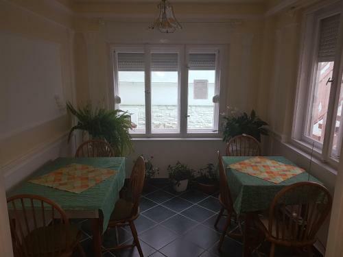 Hostal Bang� Vend�gh�z