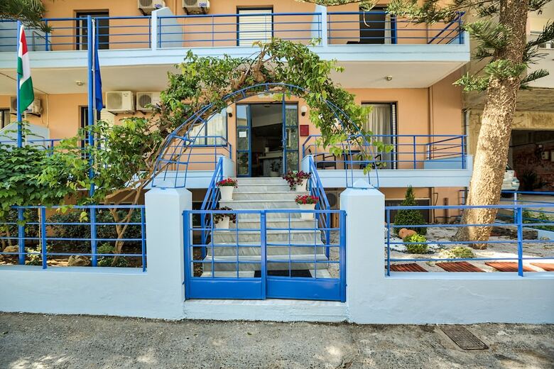 Aparthotel Emilia Hotel Apartments