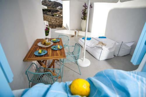 Mykonos Moussa