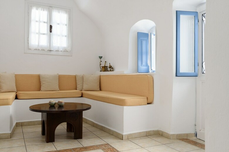 Kamares Apartments