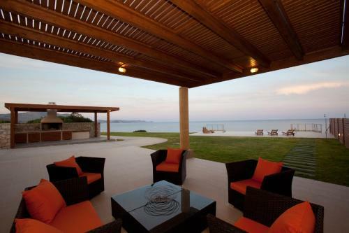Kiotari Beach Villas