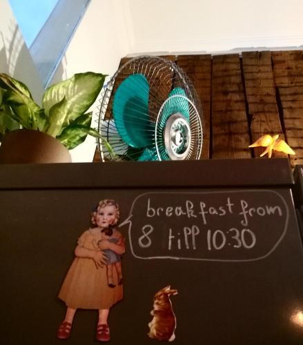Hostal Goodnight Backpackers Hostel