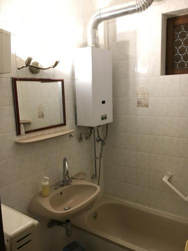 Orosz Apartmanh�z Gyula