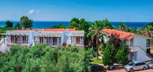 Coral Blue Beach Hotel