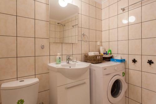 Pentelis Apartment