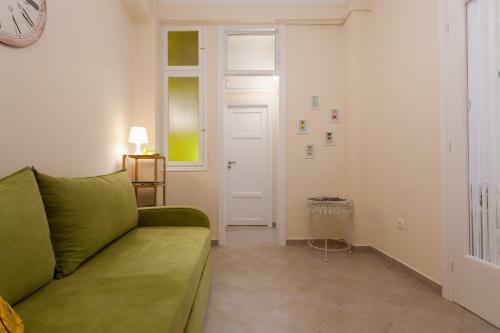 Pentelis Apartment