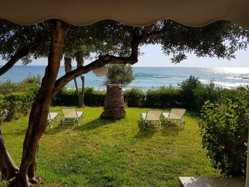 Glyfada Beachfront Apartments And Villas