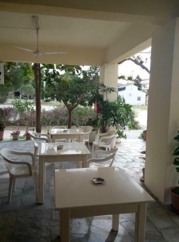 Hostal Knossos Hotel