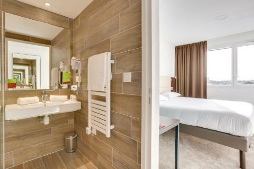 Hotel Balladins Caen M�morial