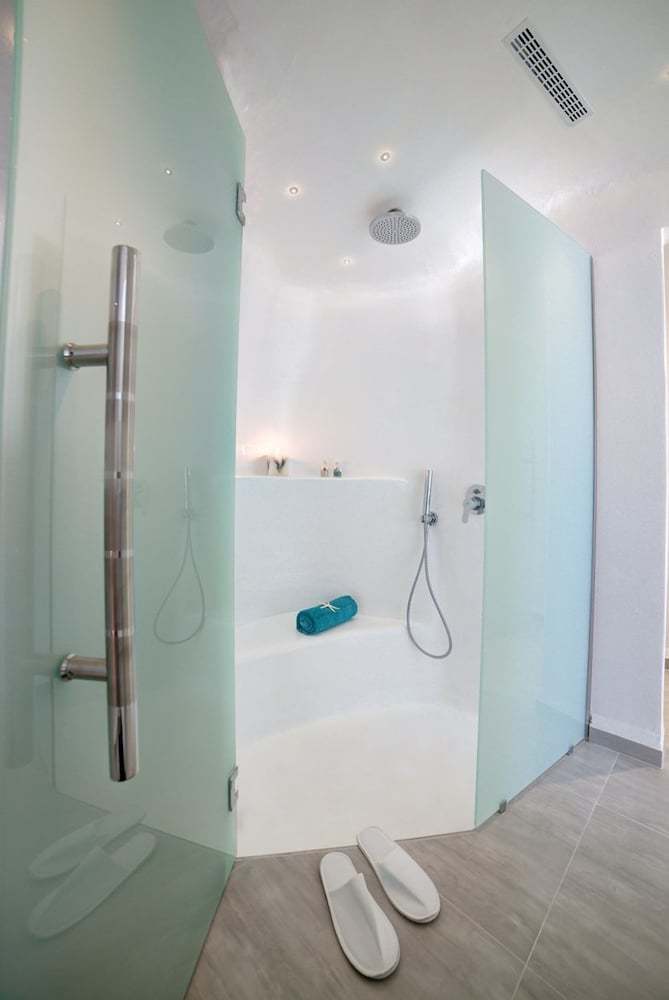 Villa Fira Deep Blue Suites