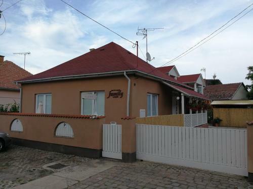 Family Vend�gh�z