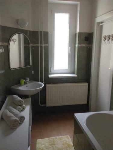 Anna Apartman