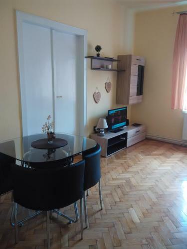 Anna Apartman