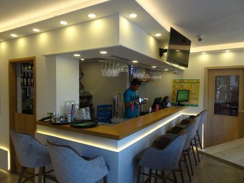 Hostal Hotel Casa Latina