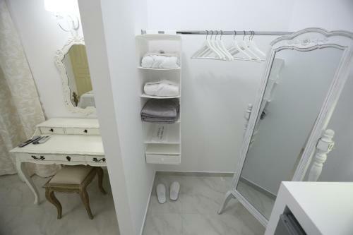Bed & Breakfast The White Suites