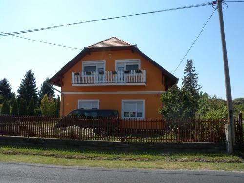 Holiday Home Balatonmariafurdo 10