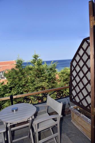 Olive Press Hotel & Apartments
