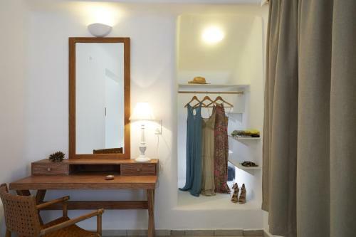 Hotel Black Rose Suites
