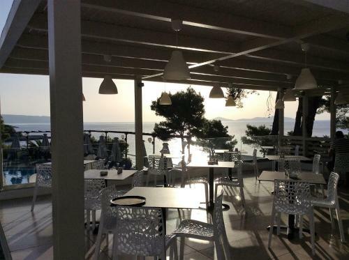 Paradise Hotel