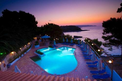 Paradise Hotel