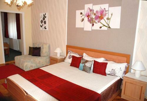 Napf�ny Apartmanh�z
