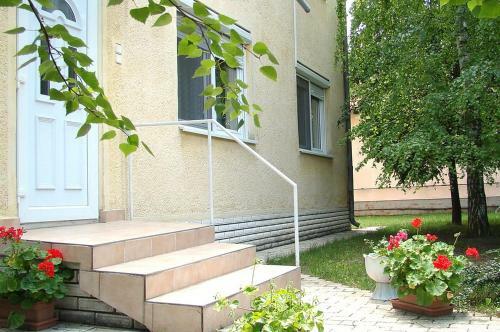 Napf�ny Apartmanh�z