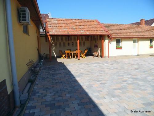 Hostal Eszter Apartman