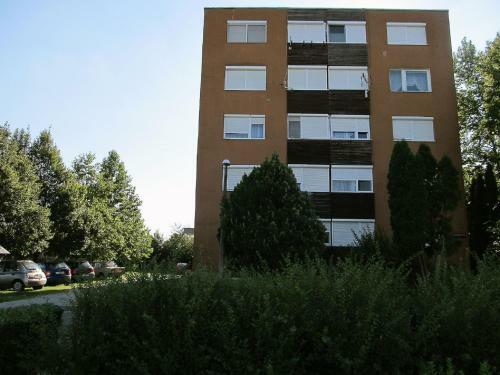 Holiday Apartman H�v�z