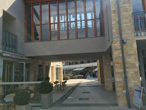 Silver Apartman
