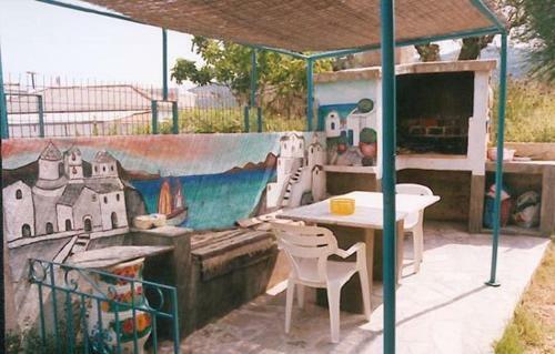 Manos Apartments
