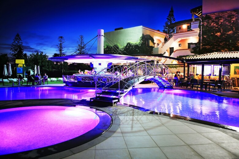 Marigianna Apartments