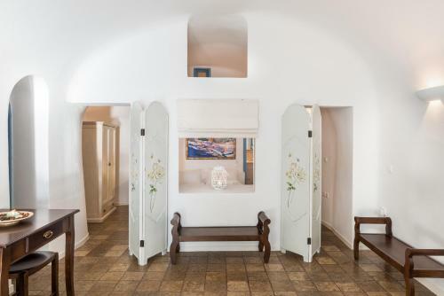 Aparthotel Pantelia Suites