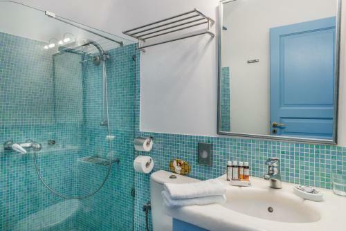 Aparthotel Pantelia Suites