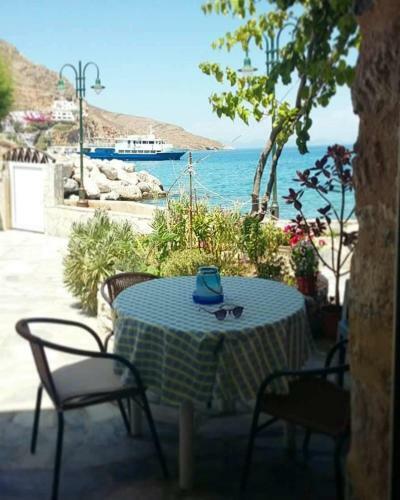 Spiros Apartments
