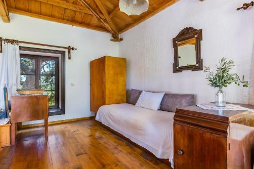 Elli Cottage