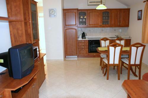 �rnyas Apartmanh�z