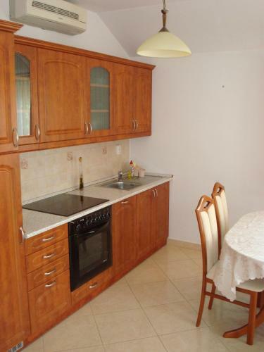 �rnyas Apartmanh�z