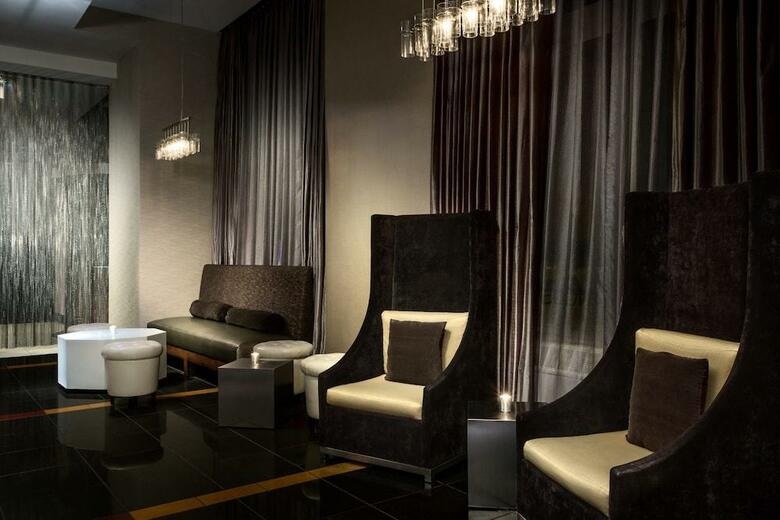 Hotel Courtyard By Marriott Chicago Magnificent Mile