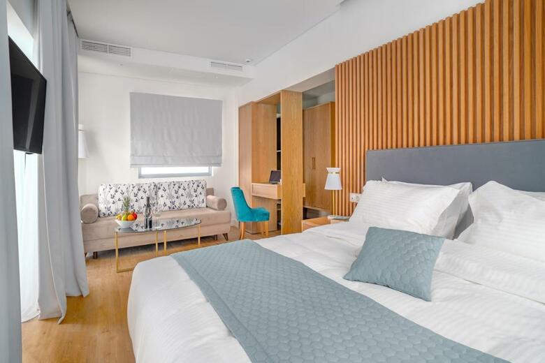 Glyfada Riviera Hotel