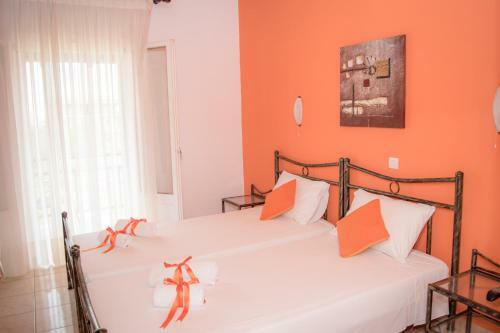 Hostal Mirsini Apartments