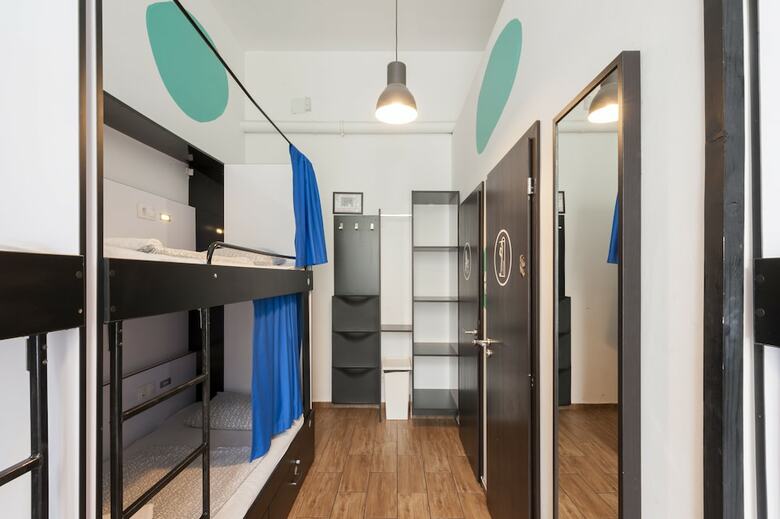 Adagio Hostel 1.0 Oktogon
