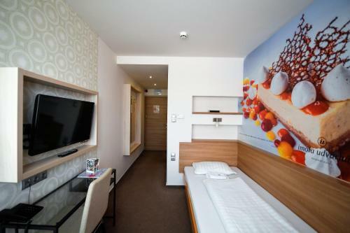 Hotel Imola Udvarh�z