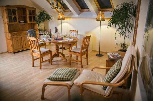 Hotel Imola Udvarh�z