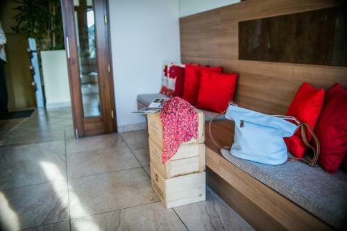 Hotel Imola Udvarh�z