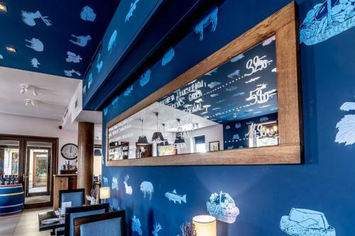 Hotel Imola Udvarh�z