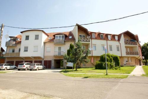 Zoli Apartmanok-adri K�lcsey 32