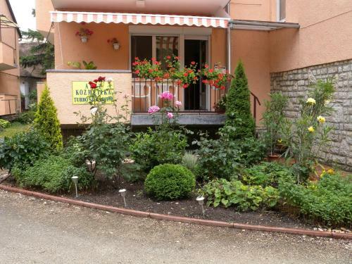 Apartment In Balatonf�ldv�r/balaton 18519